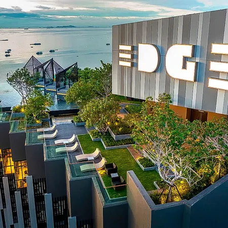 The Edge high-end apartment in Pattaya, near the beach pedestrian street