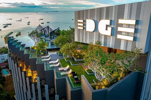 The Edge Base high-end apartment in Pattaya, near the beach pedestrian street
