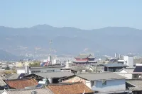 Yuying Pavilion - Designer Homestay (Weishan Ancient Town Branch) - Mountain View