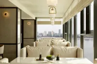 Wuhan Jianghan Road Jianghan Customs Waterfront Atour Hotel