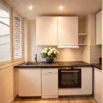 Gorgeous loft with lift - Avenue Matignon Rooms