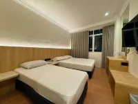 JADE HOTEL Hotels near Geylang