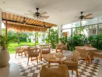 The Balangan Hotel Hotels near ذا روك بار