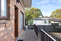 Central Belmore Rooms Near Shops & Transport