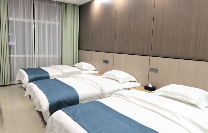 Pingbian Jinxiu Hotel