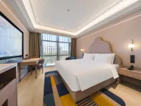Mercure Shanghai Xuhui Caohejing Hotels near Caohejing