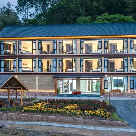 Xinyi Jian Shan Yun She Wild Luxury Outdoor Vacation Stay