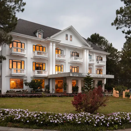 Kim Resort - Khu Nghĩ Dưỡng Rừng Lá Kim