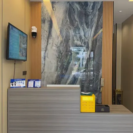 Lingchuan Xinmanyuan Hotel (Lingchuan No.1 Middle School Shop)