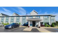 Saint Joseph Inn & Suites Benton Harbor Near I-94 - servizio colazione