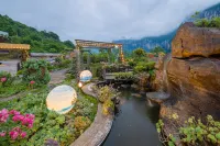 Flower Valley · Real-Scene Homestay Hotels in 