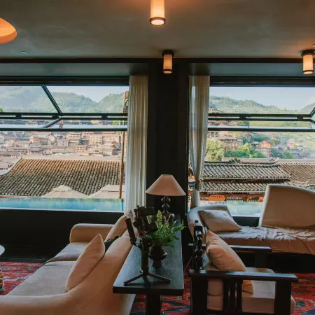 Suyan·Lishang Art Gallery B&B (Xijiang Thousand-Household Miao Village Viewing Platform Branch)