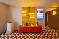 Qiyue Hotel (Zhongjie Imperial Palace Dashuai Mansion) - Cheap