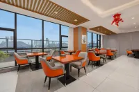 Shanshui Yuntian Holiday Hotel