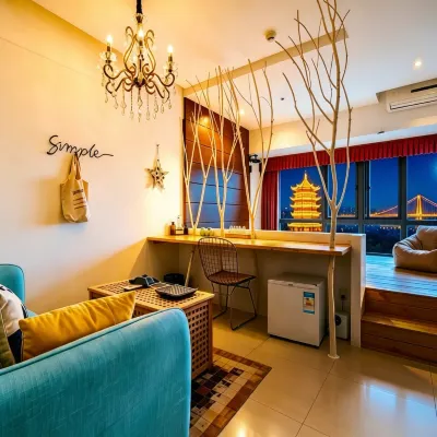 Ruolin Serviced View Apartment (Tanhualin and Jiyuqiao Dual Metro Station) 탄화린 주변 호텔