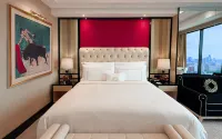 The Trans Luxury Hotel Surabaya - Infinity Pools