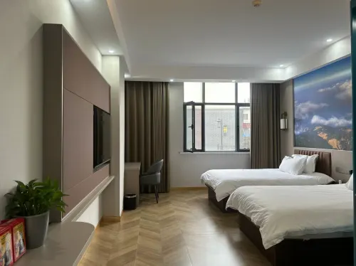 Fukang Yunfeng Homestay - พร้อมWifi