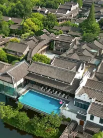 Splendid Clubhouse