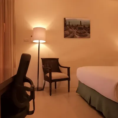 The Gecho Inn Town Hotels near شاطئ باندينغان