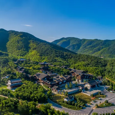 Blossom House Changxing