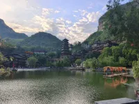 IU Hotel (Xingyi Sports Center) - 2 tähden