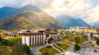 Gongga cliff Hot Spring Hotel - 4-Star