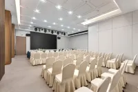 Marriott Hotel (Shaoguandong Railway Station The History East Street) - Business