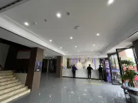 Junyue Hotel (Jinxian Wuyue Plaza) - parkir