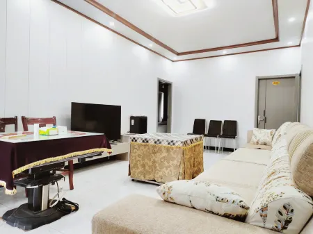 Jianshi Gaoping Jianhua Accommodation Отели рядом со станцией Gaoping Railway Station