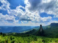 Enshi Grand Canyon Yunyin Tangquan Shanju (Visitor Center Branch) - โฮมสเตย์