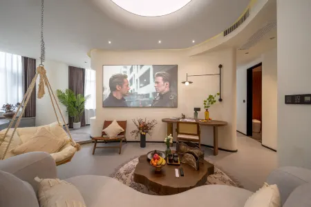 U FUN HOTEL(Yulin RT-Mart Store)