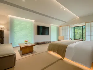 Qingcheng Mountain is not staying. Jiuzhi Forest Private Tang Homestay