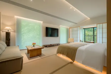 Qingcheng Mountain is not staying. Jiuzhi Forest Private Tang Homestay