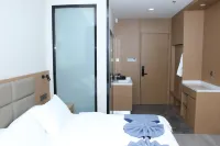 Sanhe Binshe Yingbin Building (Linqing Railway Station Wanyuan Scenic Area Branch) Hotels in Linqing