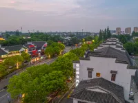 HuaJiYaShe Hotel (Nanxun Guzhen Scenic Area South Gate) Hotels near Xiaolianzhuang