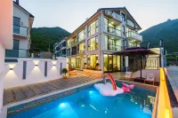 Zhujiajian Shuitian Yise·Super First-line Seaview Holiday Villa (Xiaowu Shitang Branch)