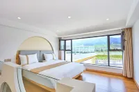 Nalati Yinxi Mijing Homestay - Private Pools