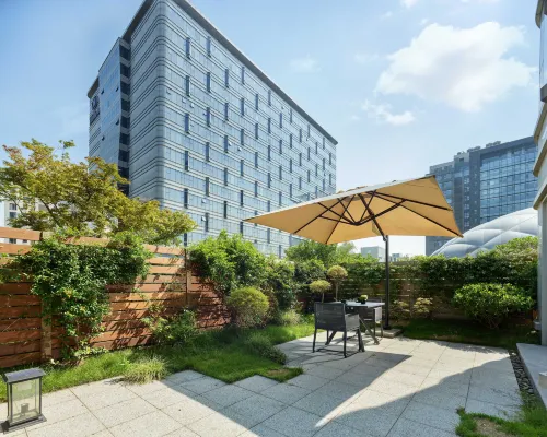 Hilton Shanghai Hongqiao Hotels near Intex Shanghai