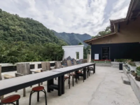 Shanmi Jingju (Foping Branch) Hotels in Foping County
