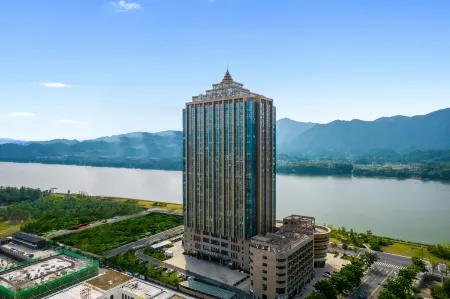 Tonglu Fuchun River Rosery Hotel Отели рядом с достопримечательностью «Hangzhou Technician Institute»