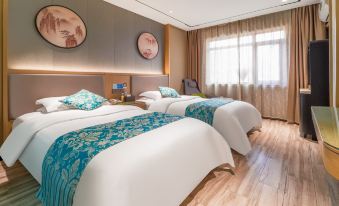 Yunlong Hotel