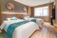 Yunlong Hotel