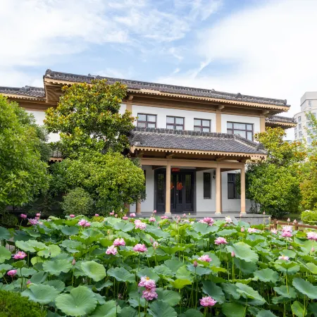 Rushan Furu Donghai Calligraphy and Painting Academy Homestay
