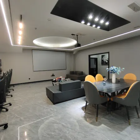 Youlai Youqu E-Sports Hotel (Leshan Shihao Plaza High Speed Railway Station)