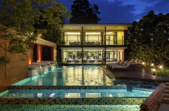 เดอะแกรนด์ณภัทร โรงแรมใกล้AYA Service Chiangmai