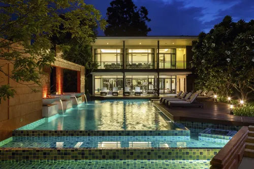 グランド ナパット サービス アパートメント