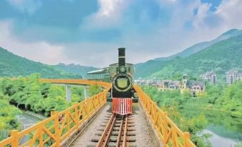 Yusen Mountain Forest ·Rafael Homestay (Shenzhen East Overseas Chinese Town Branch)