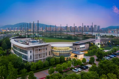 Lianyungang Sunshine Yueting Hotel Hotel di Huaihai Institute of Technology/Wanda Plaza