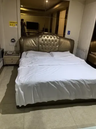 Fuxin Mystic Tree Theme Hotel