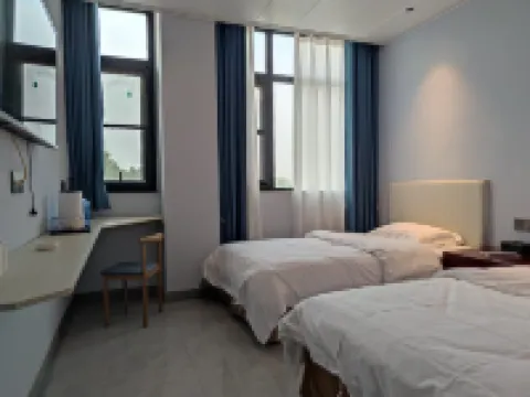 Huilin Hotel (Fangcheng Bowangzhen No.2 Middle School People's Government Branch)